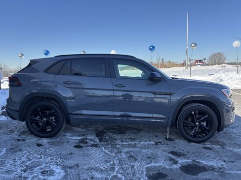 New 2026 Volkswagen Atlas Cross Sport SEL R-Line image 7