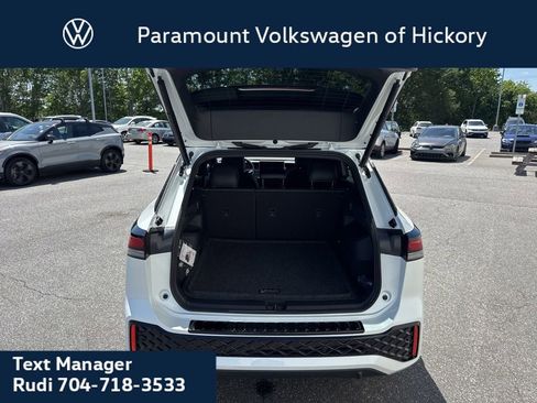 New 2026 Volkswagen Tiguan SE R-Line AWD/4WD image 11