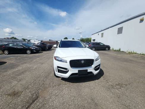 Used 2017 Jaguar F-PACE R-Sport AWD/4WD image 4