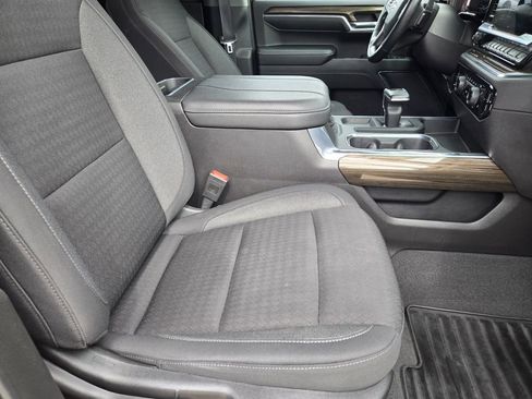 Used 2024 Chevrolet Silverado 1500 LT RWD image 12