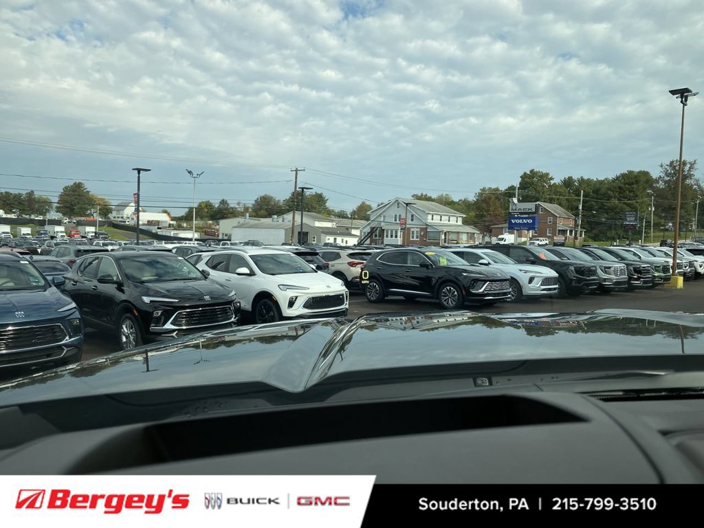 New 2026 GMC Sierra 3500 Denali w/ Denali Reserve Package AWD/4WD image 40