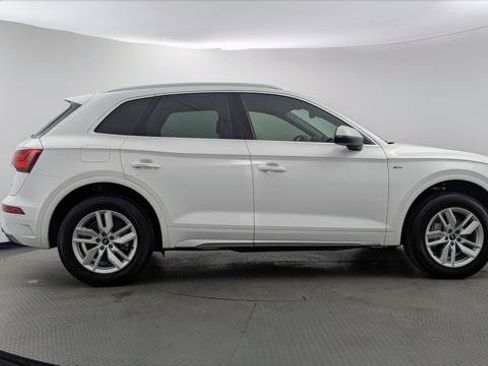 Used 2023 Audi Q5 2.0T Premium w/ Convenience Package AWD/4WD image 9