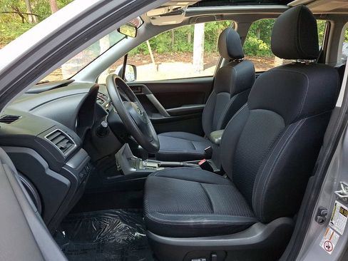 Used 2016 Subaru Forester 2.5i Premium w/ All-Weather Package AWD/4WD image 14