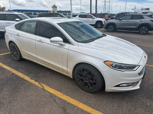 Used 2017 Ford Fusion SE w/ Fusion SE Technology Package AWD/4WD image 3