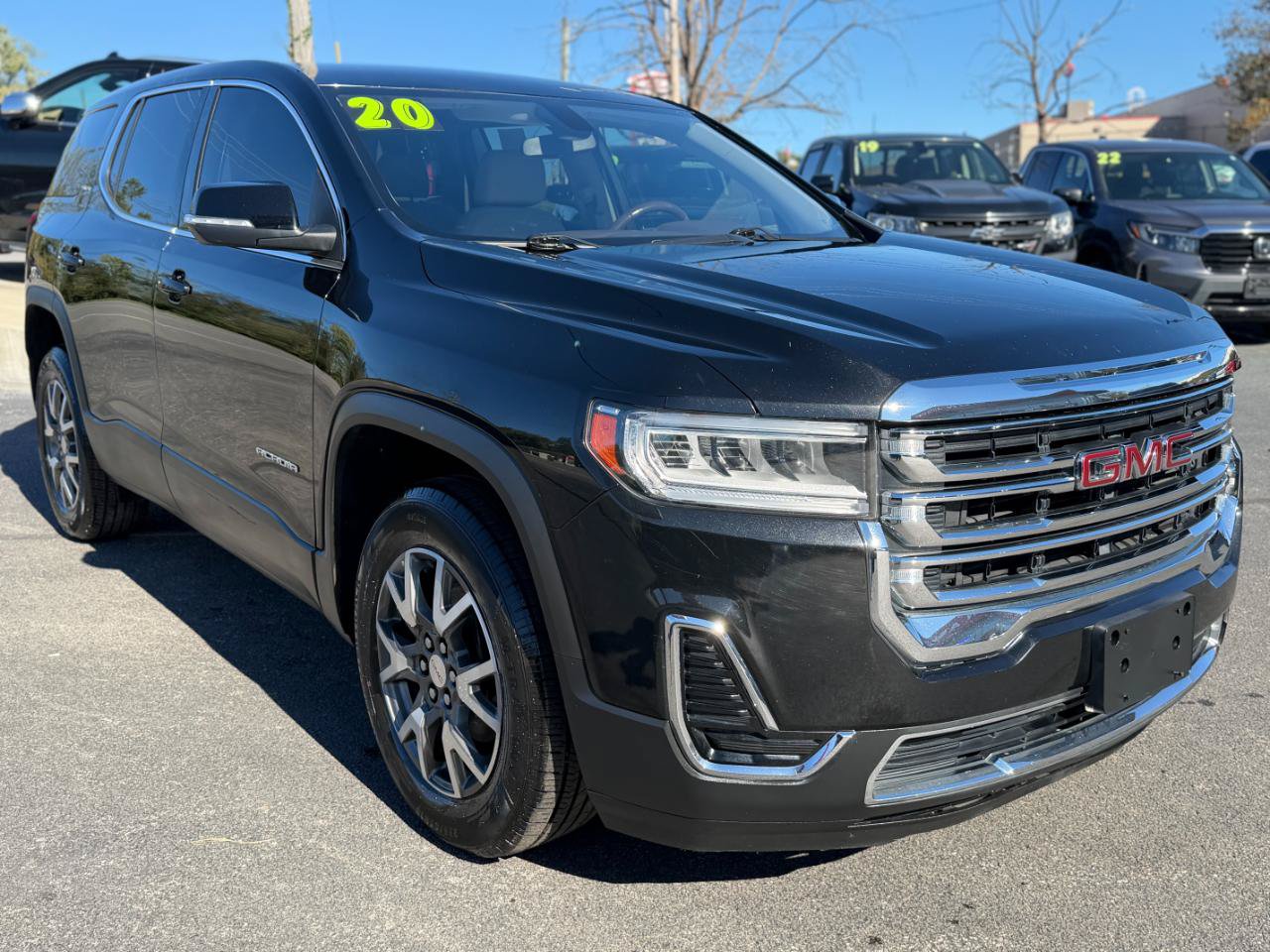 Used 2020 GMC Acadia SLE FWD image 1