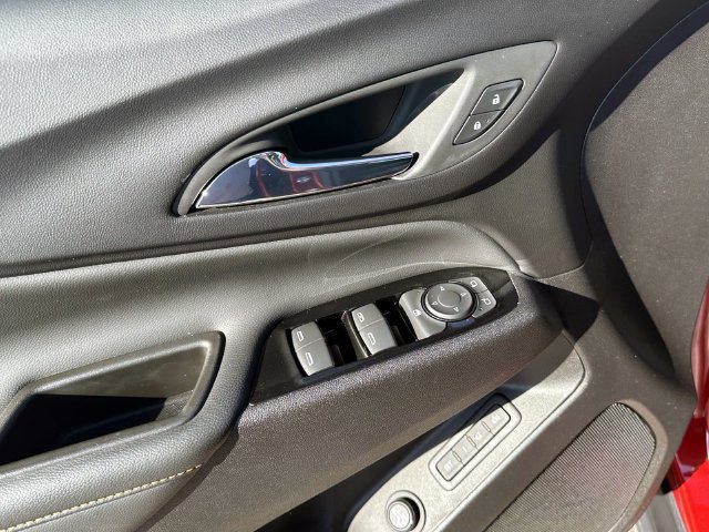 Used 2024 Chevrolet Equinox Premier AWD/4WD image 16