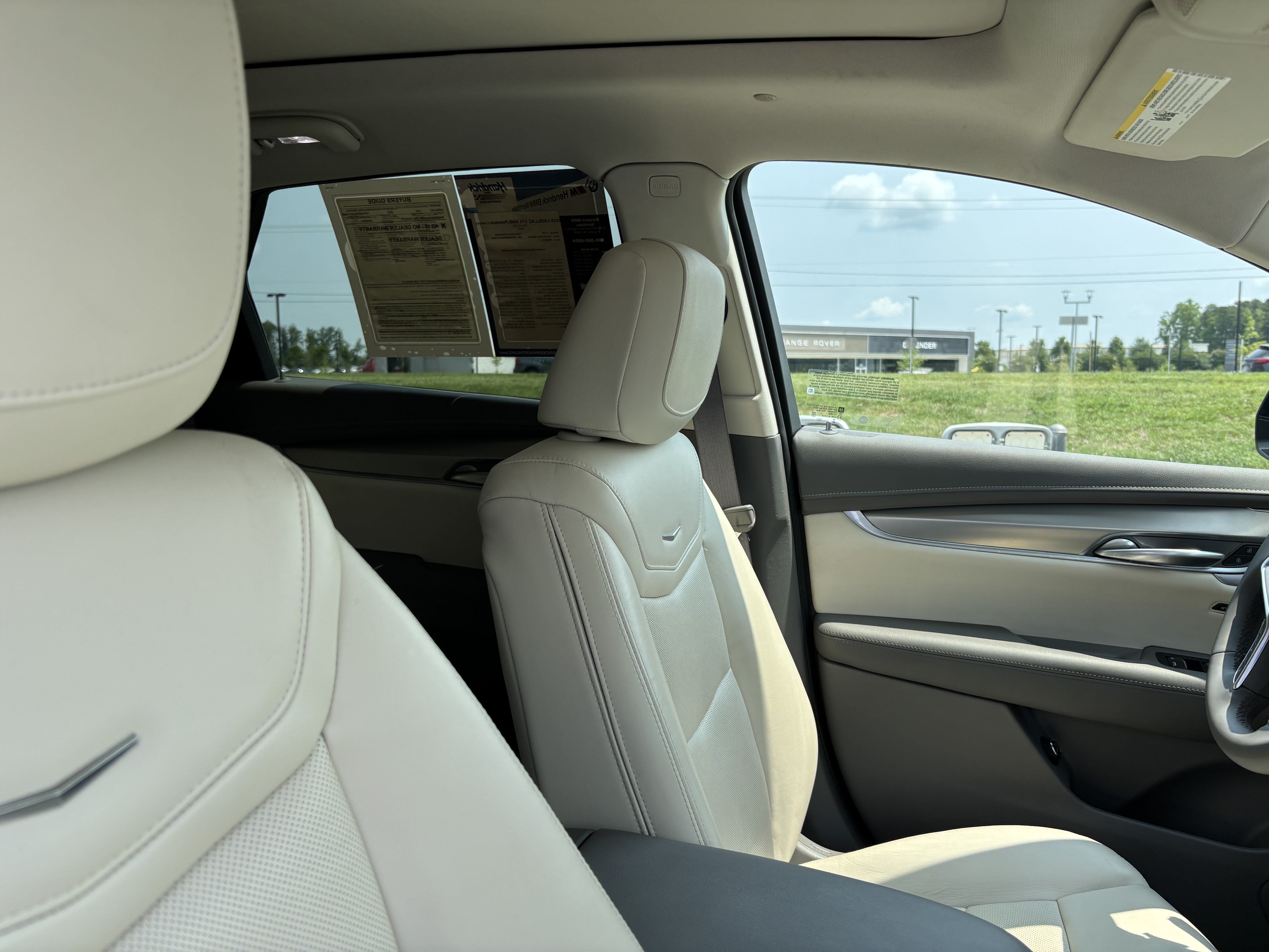Used 2025 Cadillac XT5 Premium Luxury AWD/4WD image 35