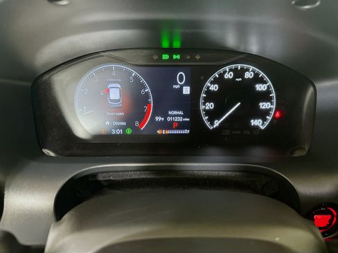 Used 2025 Honda HR-V Sport image 19