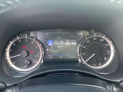 Used 2023 Toyota Highlander XSE AWD/4WD image 25