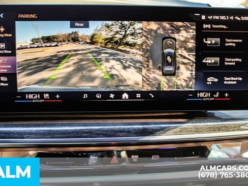 Used 2023 BMW 740i w/ Parking Assistance Package image 34