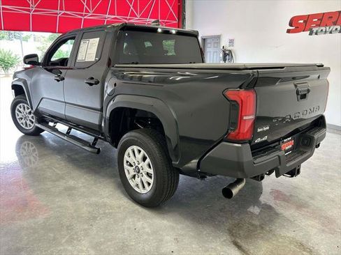 Certified 2024 Toyota Tacoma SR AWD/4WD image 5