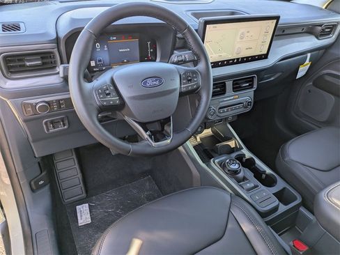 New 2025 Ford Maverick Lariat w/ Black Appearance Package image 10