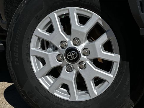 New 2025 Toyota Tacoma SR5 image 25