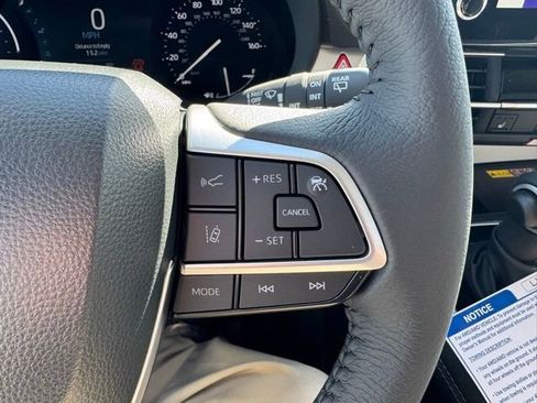 New 2026 Toyota Sienna XLE AWD/4WD image 23