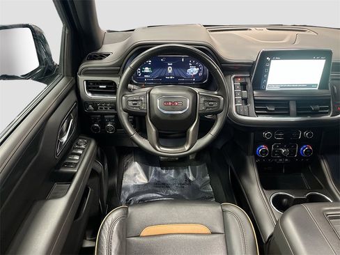 Used 2024 GMC Yukon XL AT4 w/ Technology Package image 24