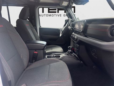 Used 2024 Jeep Wrangler Unlimited Rubicon image 25