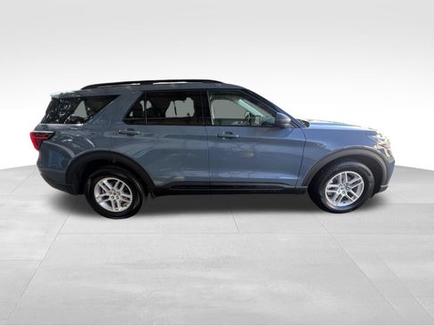 Used 2026 Ford Explorer Active AWD/4WD image 4