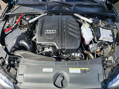 Used 2023 Audi A4 2.0T Premium w/ Convenience Package AWD/4WD image 9