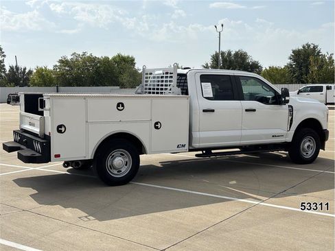 Used 2025 Ford F250 XL w/ FX4 Off-Road Package AWD/4WD image 2