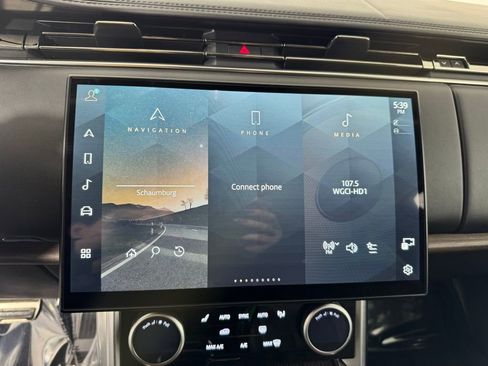 Used 2023 Land Rover Range Rover Autobiography AWD/4WD image 15