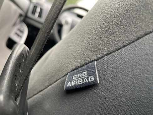 Used 2010 Toyota Prius Two FWD image 37