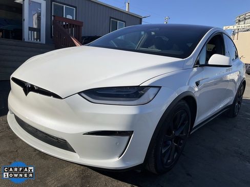 Used 2023 Tesla Model X image 97