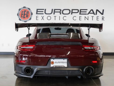 Used 2018 Porsche 911 GT2 RS RWD image 21