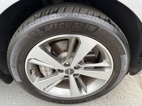 Used 2024 Genesis GV80 3.5T w/ Advanced Package image 12