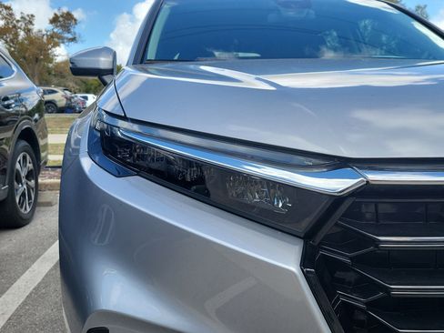 Used 2024 Honda CR-V EX image 7