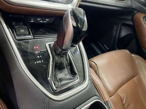 Used 2020 Subaru Outback Touring XT image 16