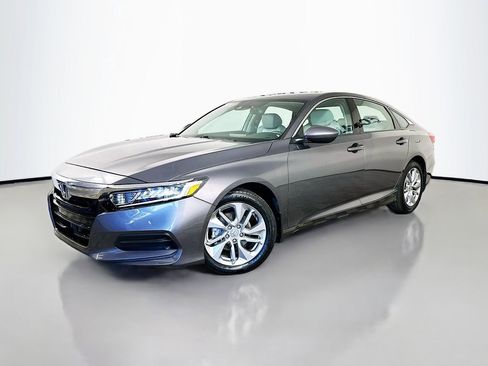 Used 2018 Honda Accord LX image 3