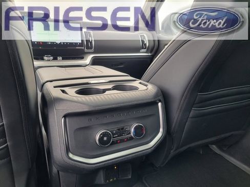 Used 2025 Ford Expedition Max Platinum image 27