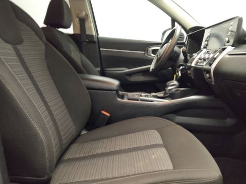 Used 2023 Kia Sorento LX FWD image 21