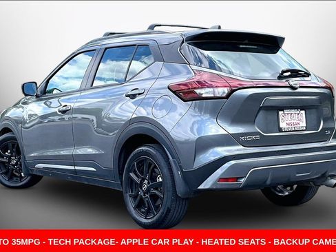 Used 2023 Nissan Kicks SR w/ SR Premium Package FWD image 4