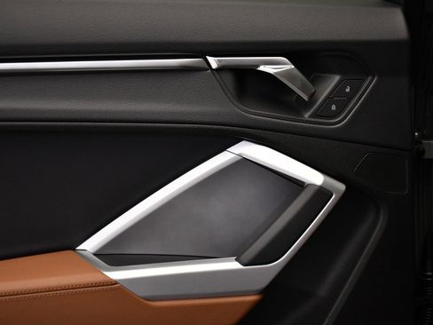 Used 2025 Audi Q3 2.0T Premium w/ Convenience Package image 41