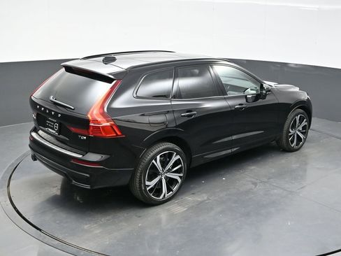 Used 2025 Volvo XC60 T8 Ultra w/ Protection Package Premier image 40