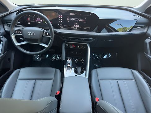 Certified 2025 Audi Q5 Premium AWD/4WD image 37