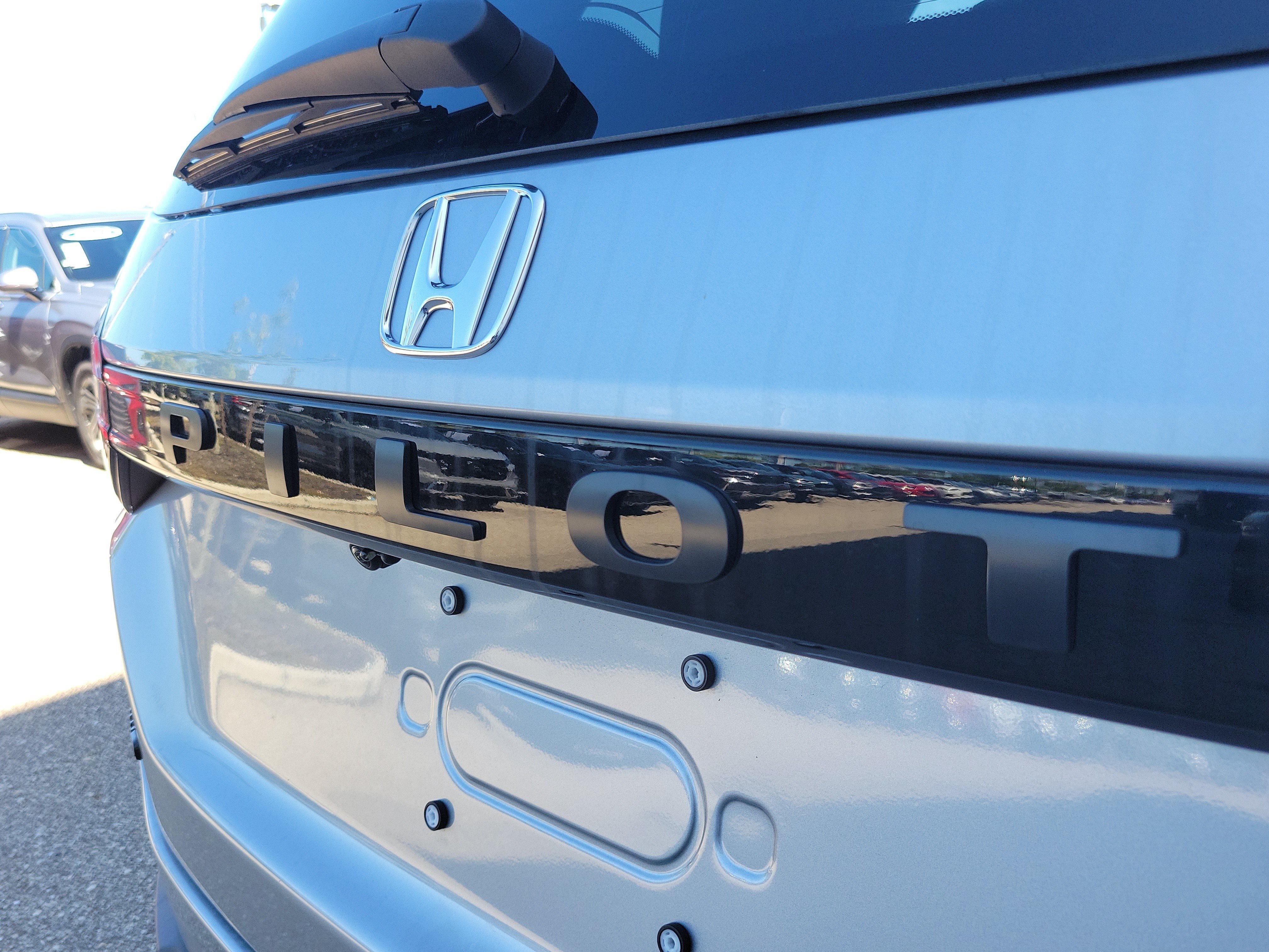 New 2026 Honda Pilot Black Edition image 8