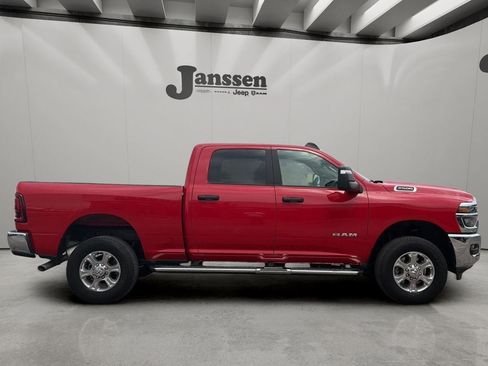 Used 2026 RAM 2500 Big Horn AWD/4WD image 5