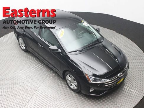 Used 2020 Hyundai Elantra SEL image 3