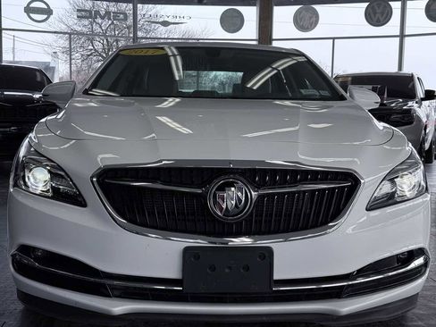 Used 2017 Buick LaCrosse Essence image 4