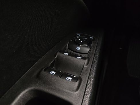 Used 2020 Ford Fusion SE FWD image 27