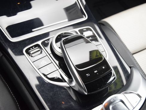 Used 2017 Mercedes-Benz C 63 AMG AMG C 63 image 26