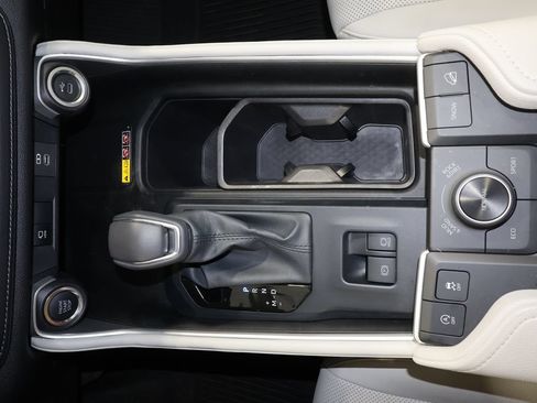 Used 2026 Toyota Grand Highlander AWD image 14