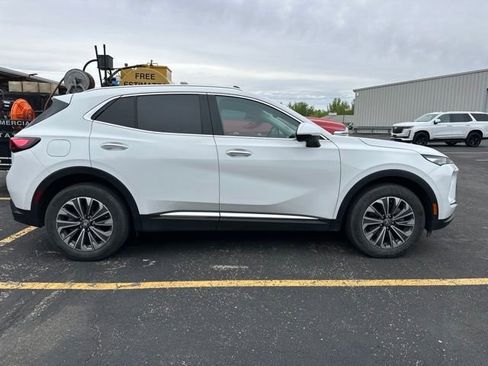 Used 2024 Buick Envision Preferred AWD/4WD image 7