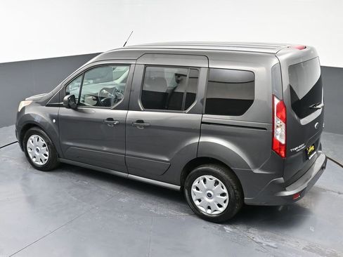 Used 2016 Ford Transit Connect XLT image 39