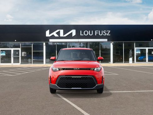New 2025 Kia Soul S image 2
