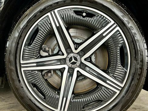 Used 2023 Mercedes-Benz EQS 580 4MATIC Sedan image 31