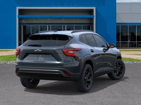 New 2026 Chevrolet Trax LT w/ Driver Confidence Package FWD image 4