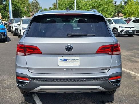 New 2024 Volkswagen Taos SE image 4